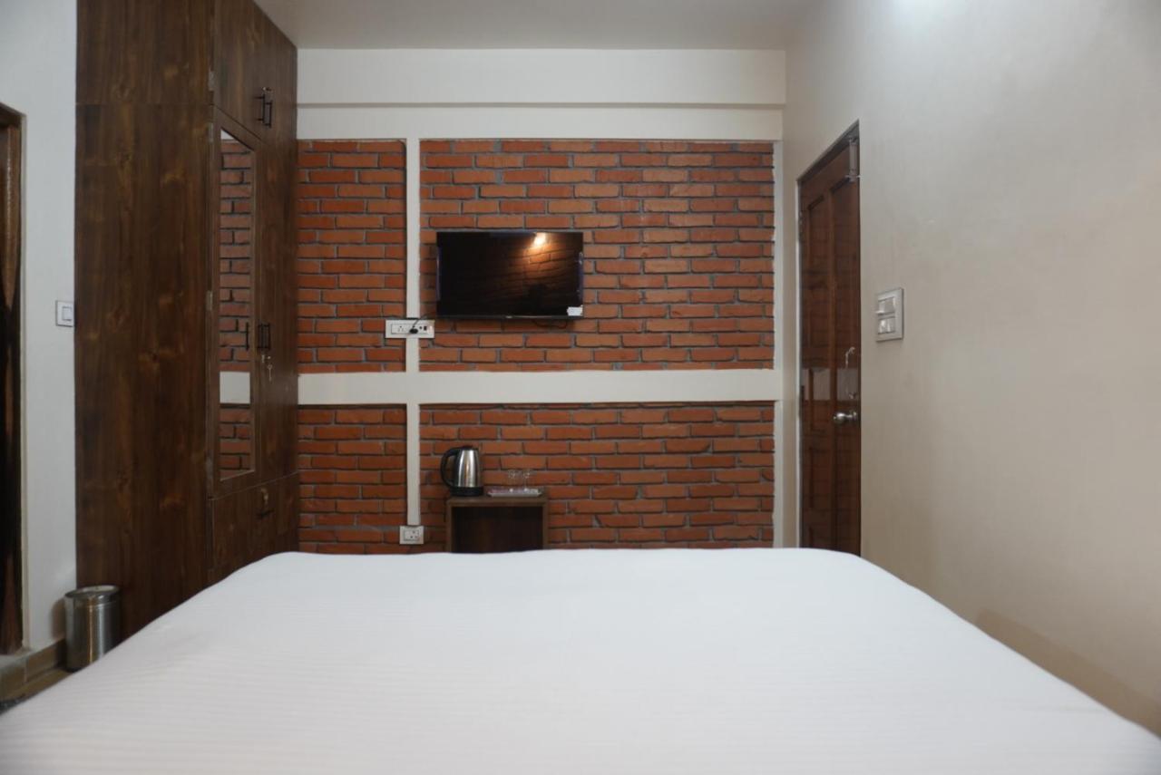 Dorsen Homestay Σιλόνγκ Εξωτερικό φωτογραφία